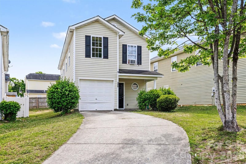 306 Cayman Way, Charlotte, NC - 4 beds, 3 baths, 1,868 sqft - $350,000