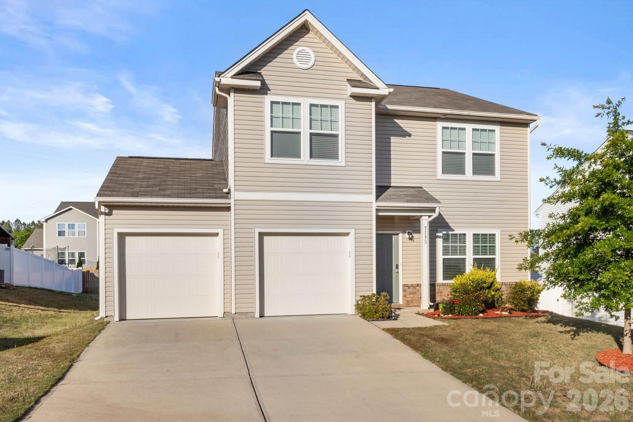 5153 Meanna, Clover, SC — property listing photo 1
