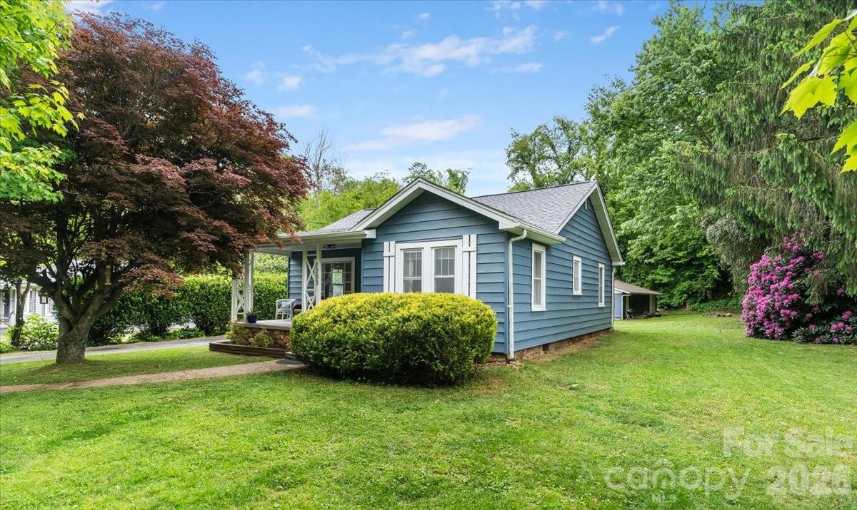 1203 Allens Creek Road, Waynesville, NC. property listing photo