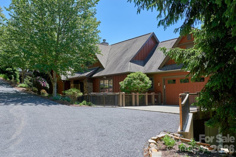 427 Spring Rock Road, Burnsville, NC - 5 beds, 4 baths, 3,005 sqft - $1,400,000