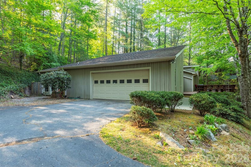 58 Ballantree Drive, Asheville, NC - 3 beds, 3 baths, 2,687 sqft - $624,900