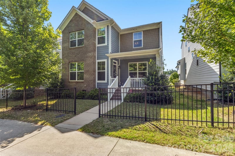 647 R L Stowe Road, Belmont, NC - 4 beds, 3 baths, 2,736 sqft - $515,000