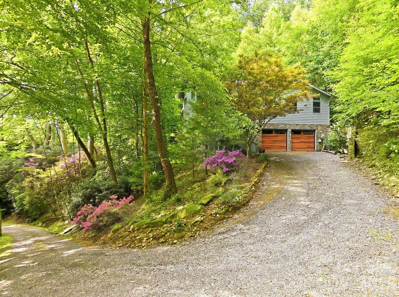 63 Chestnut Forest Road, Fairview, NC - 3 beds, 3 baths, 3,707 sqft - $799,000
