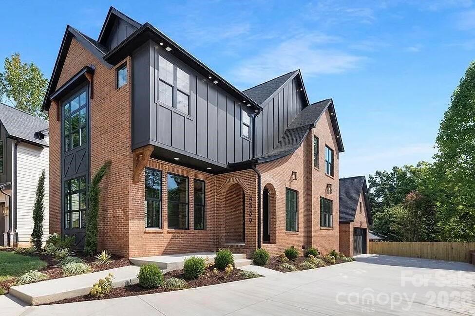 4339 Castlewood, Charlotte, NC — property listing photo 1