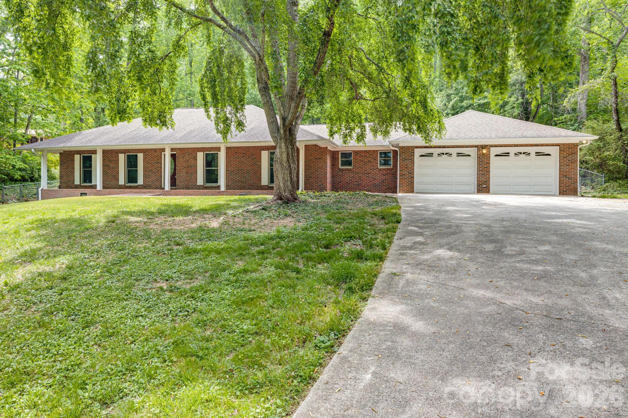 35 Byrd Road, Candler, NC. property listing photo