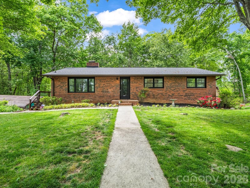 92 Greenwood Acres Drive, Mills River, NC - 3 beds, 3 baths, 2,963 sqft - $520,000