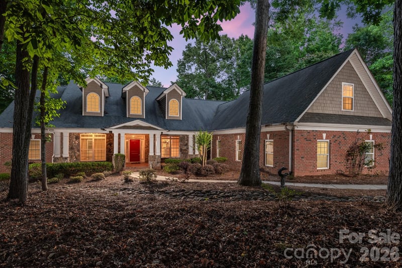 4709 Rockwood Drive, Waxhaw, NC - 4 beds, 3.5 baths, 4,156 sqft - $1,100,000