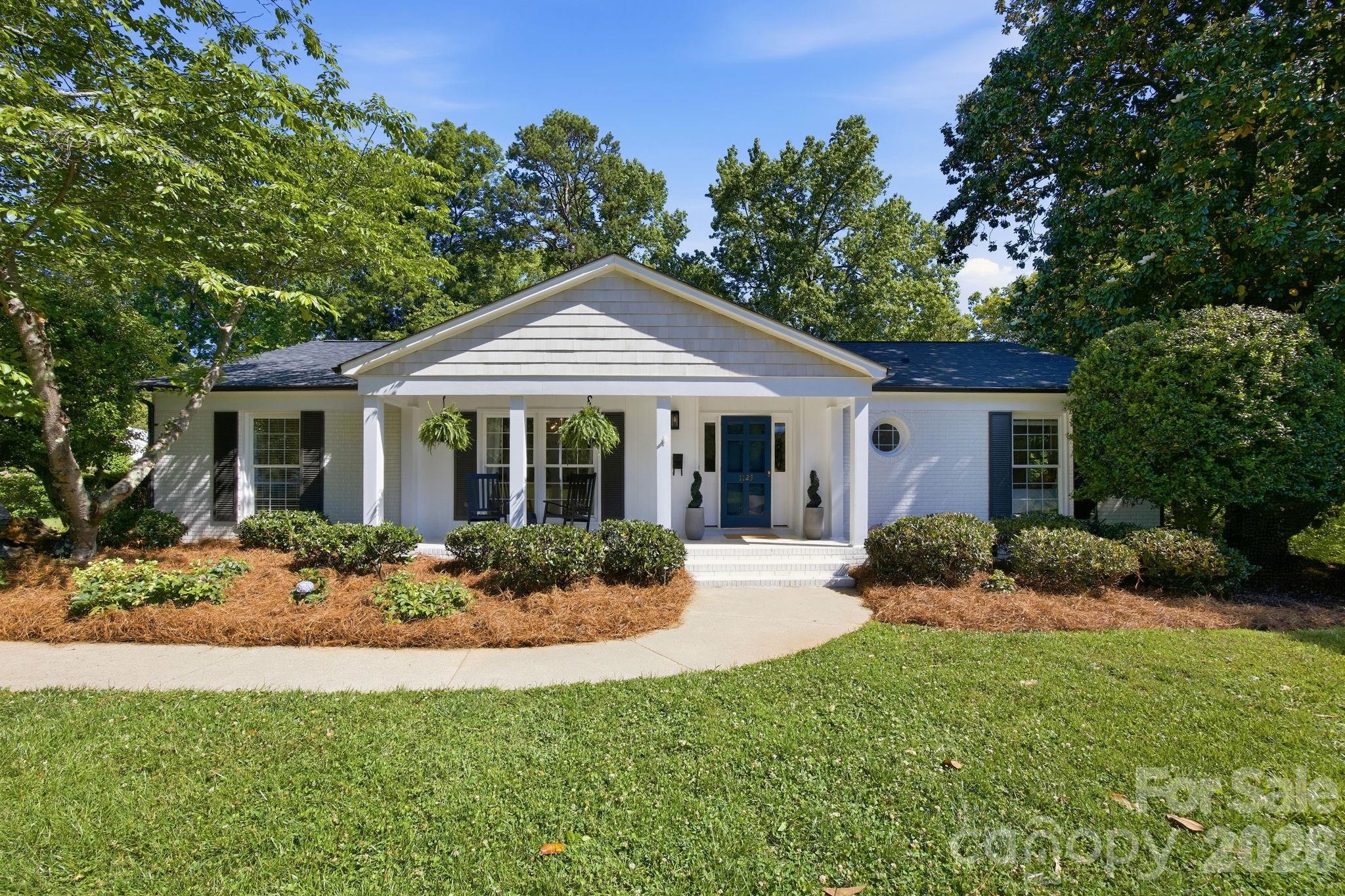 1123 Cheddington, Charlotte, NC — property listing photo 1