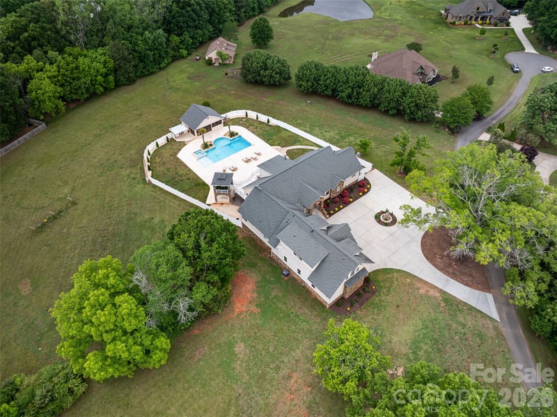 4511 Howey Farms Drive, Waxhaw, NC - 7 beds, 6.5 baths, 9,684 sqft - $2,650,000
