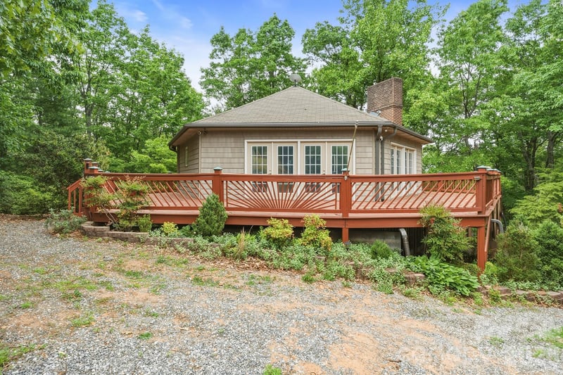 3190 Holly Road, Connelly Springs, NC - 4 beds, 2 baths, 2,078 sqft - $257,000