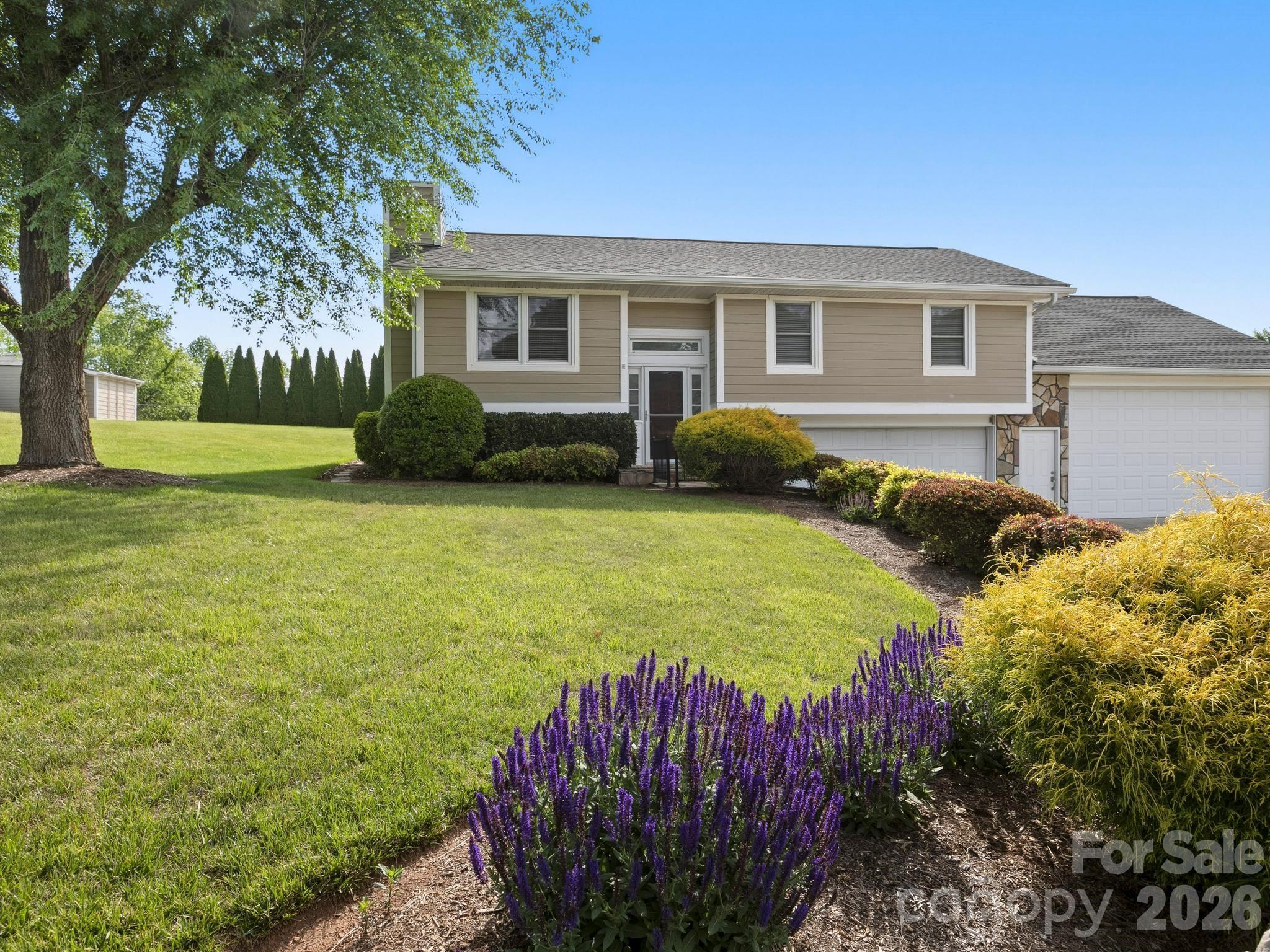 3 Fieldcrest Drive, Candler, NC. property listing photo