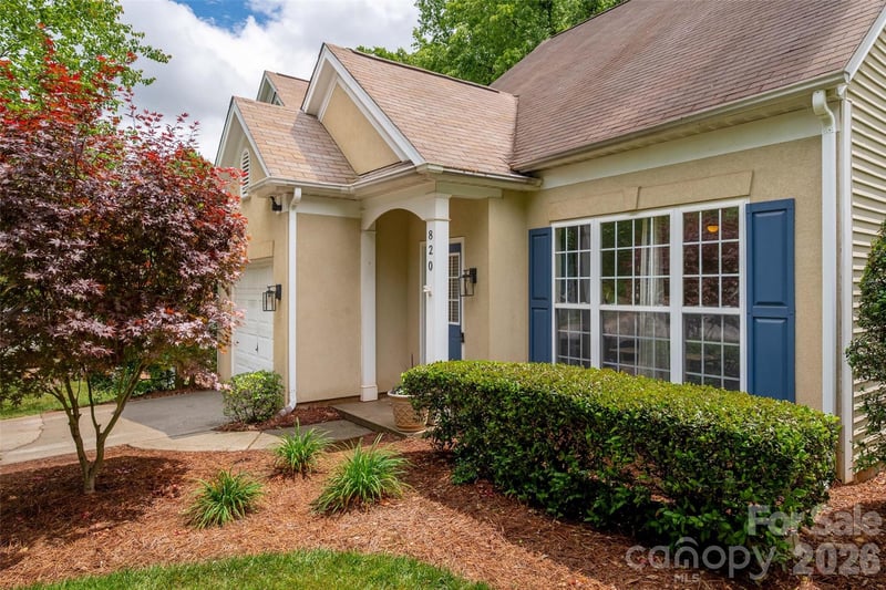 820 Autumn Rain Lane, Charlotte, NC - 3 beds, 2.5 baths, 1,443 sqft - $489,900
