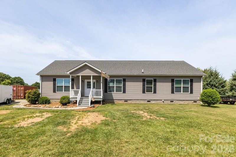 618 Society Road, Statesville, NC - 3 beds, 2 baths, 1,979 sqft - $359,000