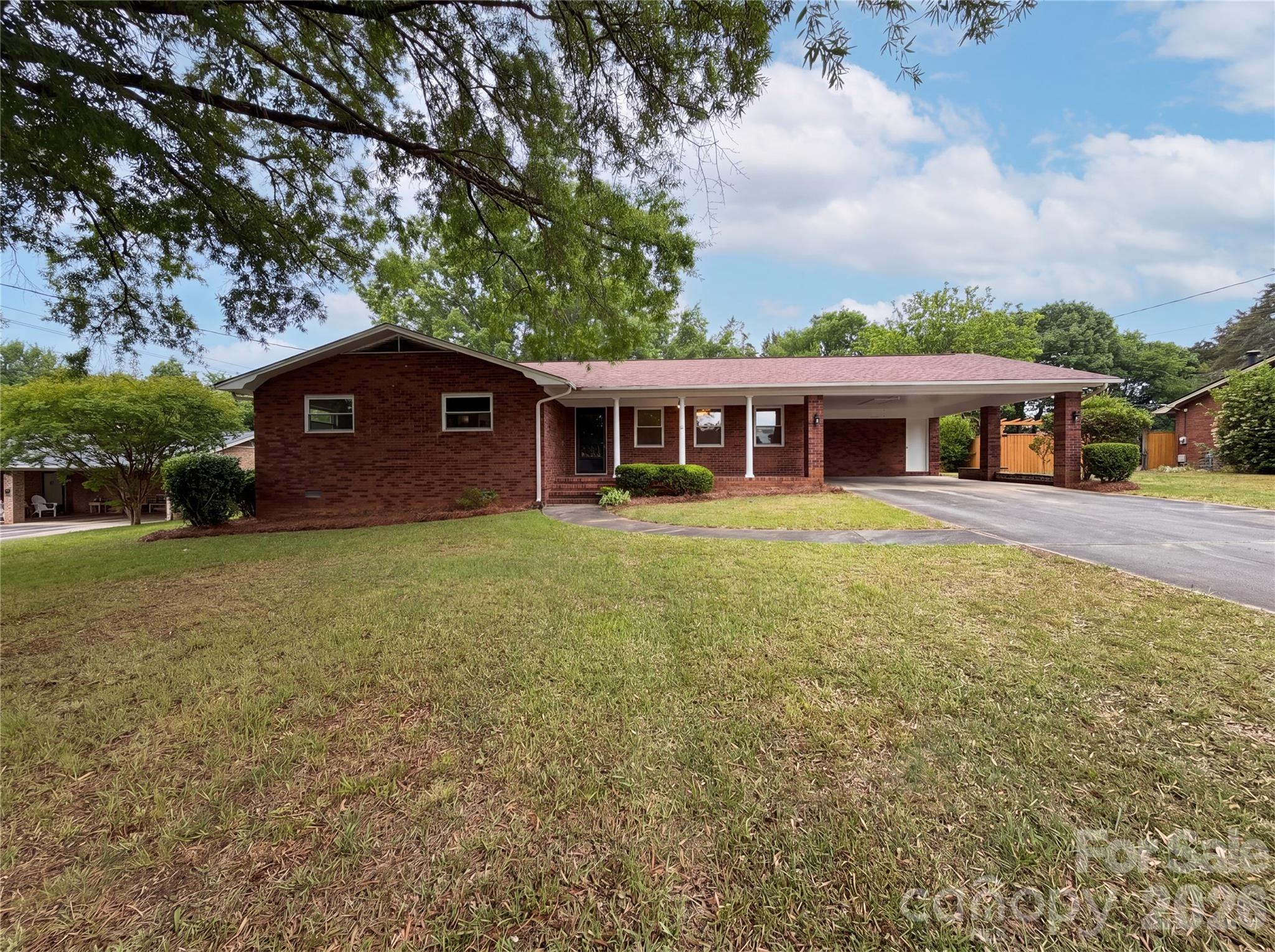 128 Greenview, Kannapolis, NC — property listing photo 1