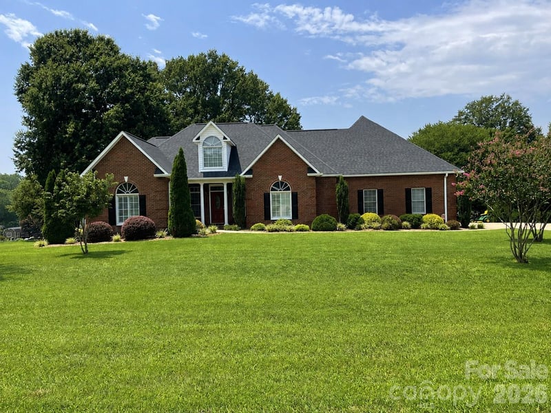 139 Morning Dove Lane, Statesville, NC - 4 beds, 3 baths, 3,822 sqft - $599,000