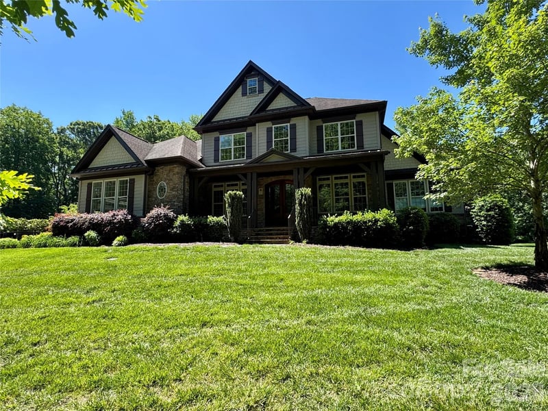 1126 Bromley Drive, Matthews, NC - 6 beds, 6 baths, 6,493 sqft - $1,595,000