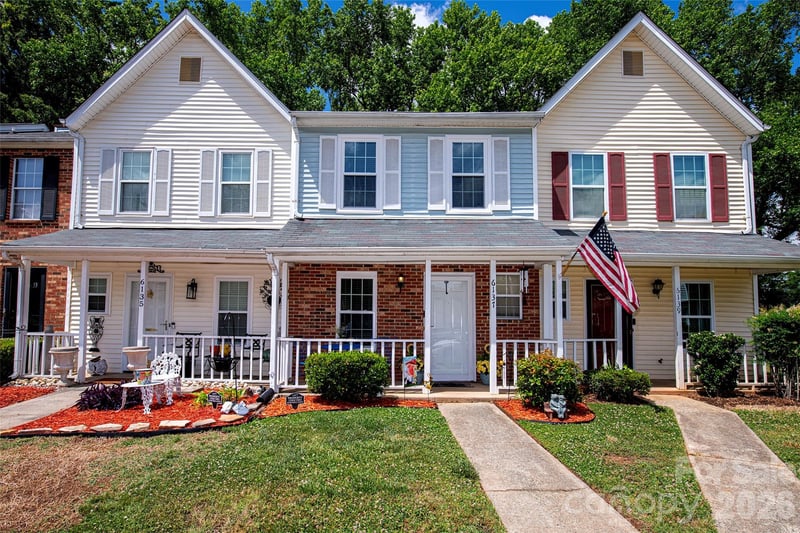 6137 Windsor Gate Lane, Charlotte, NC - 2 beds, 2.5 baths, 1,100 sqft - $199,500