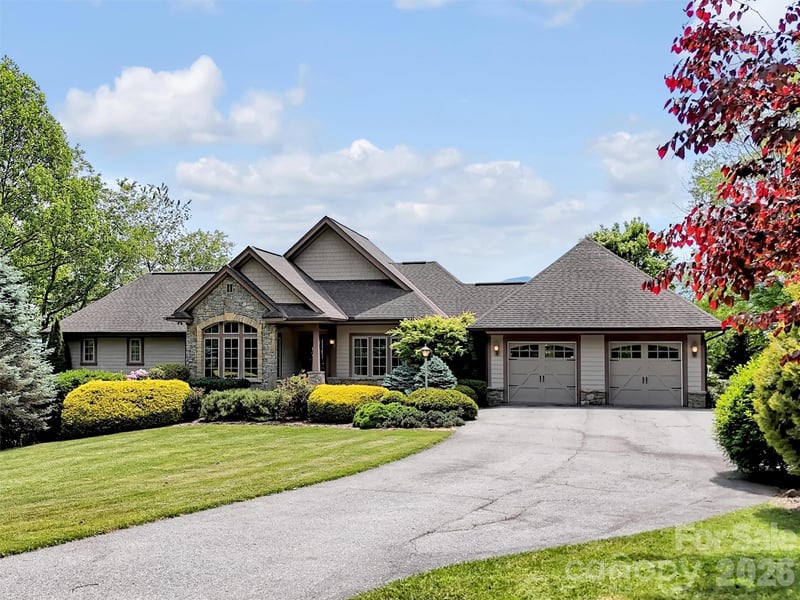 149 Cardinal Lane, Waynesville, NC - 3 beds, 3.5 baths, 3,815 sqft - $1,599,999