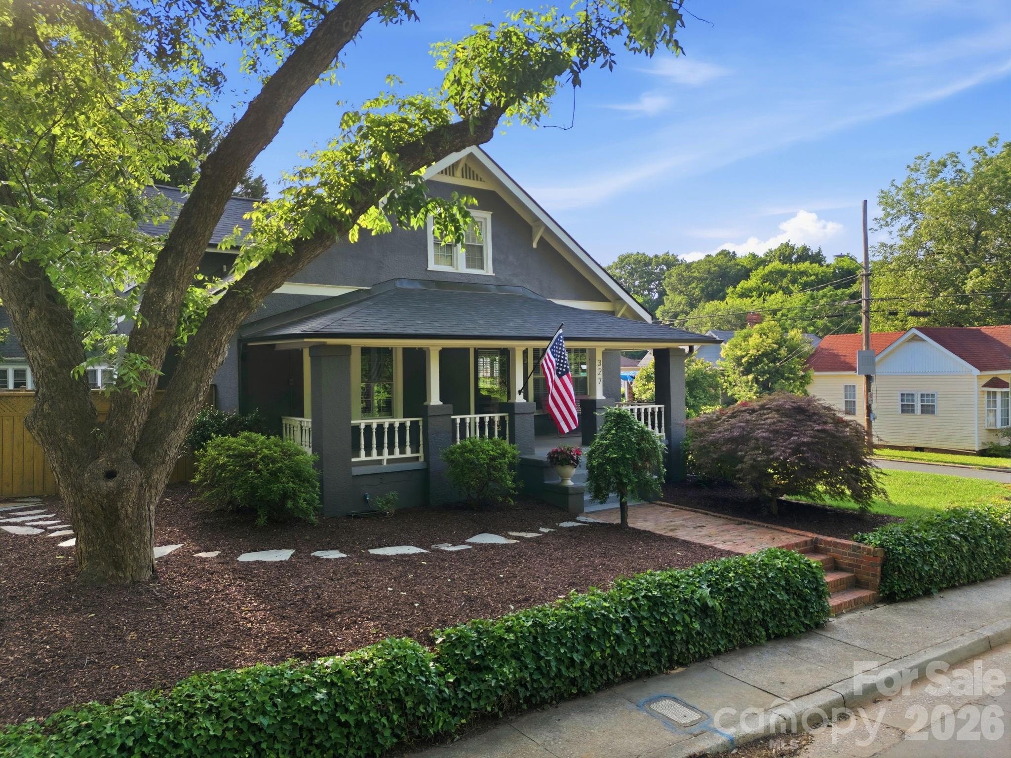 327 Campus Street, Charlotte, NC. property listing photo