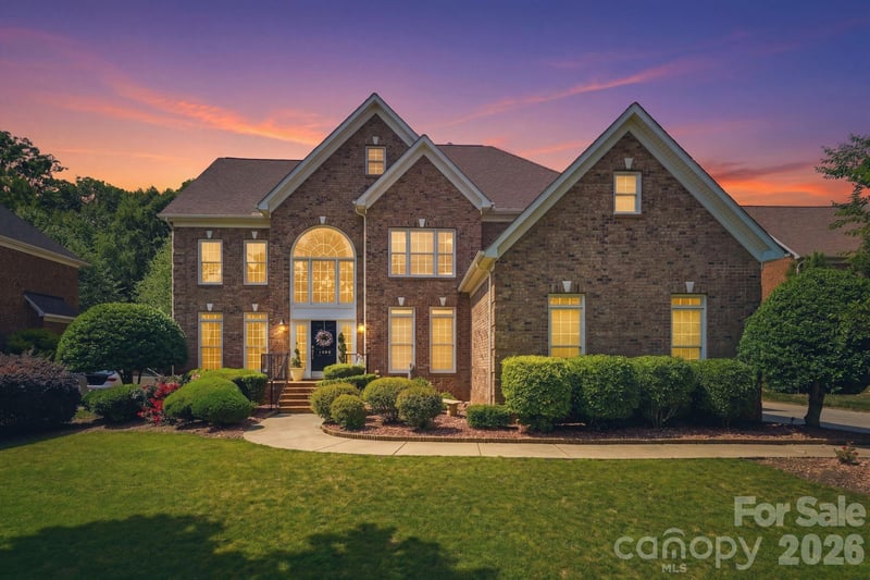 6706 Wesley Glen, Waxhaw, NC - 6 beds, 5 baths, 4,648 sqft - $950,000