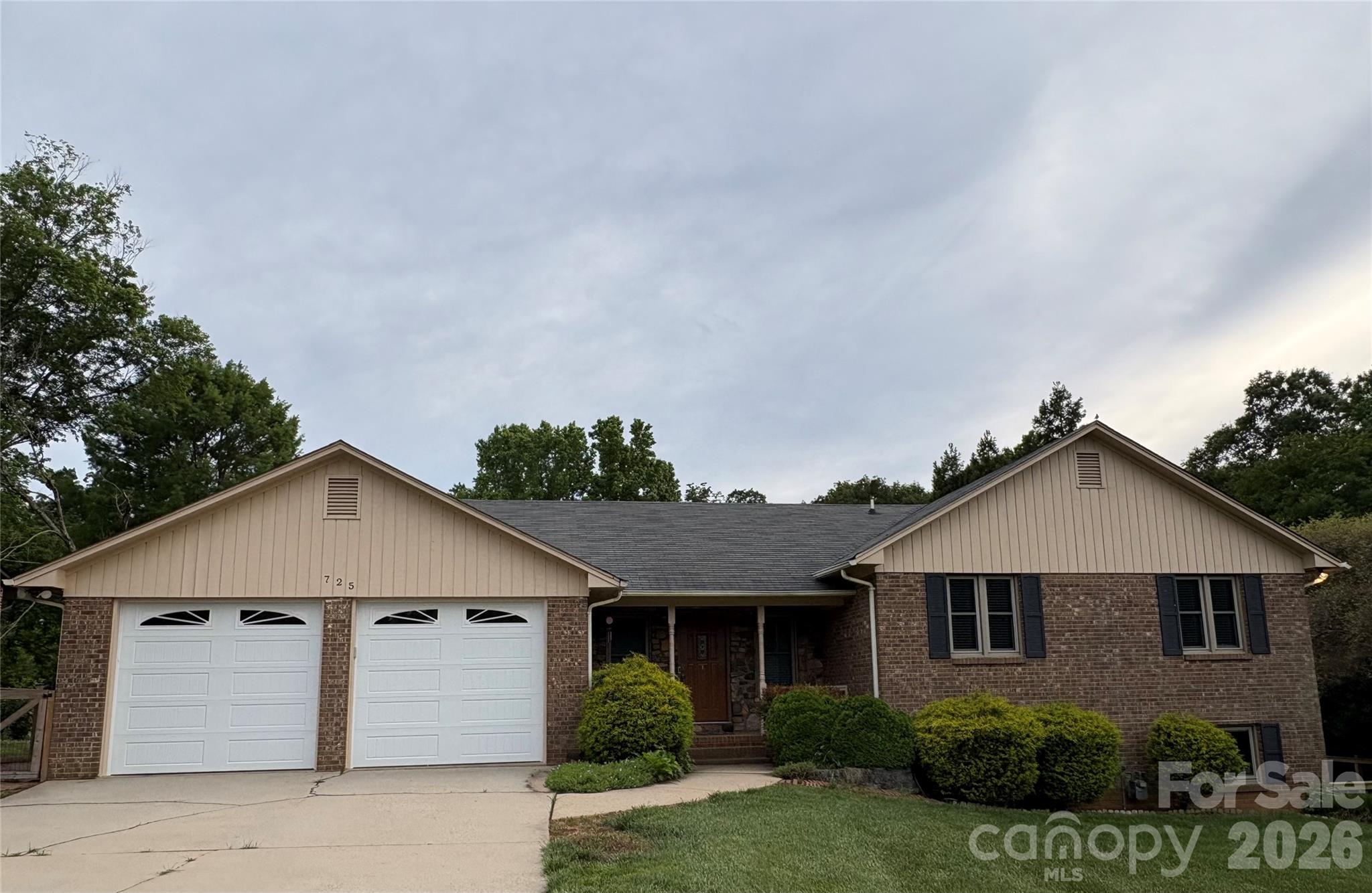 725 Sunridge Drive Apt 18, Lincolnton, NC. property listing photo