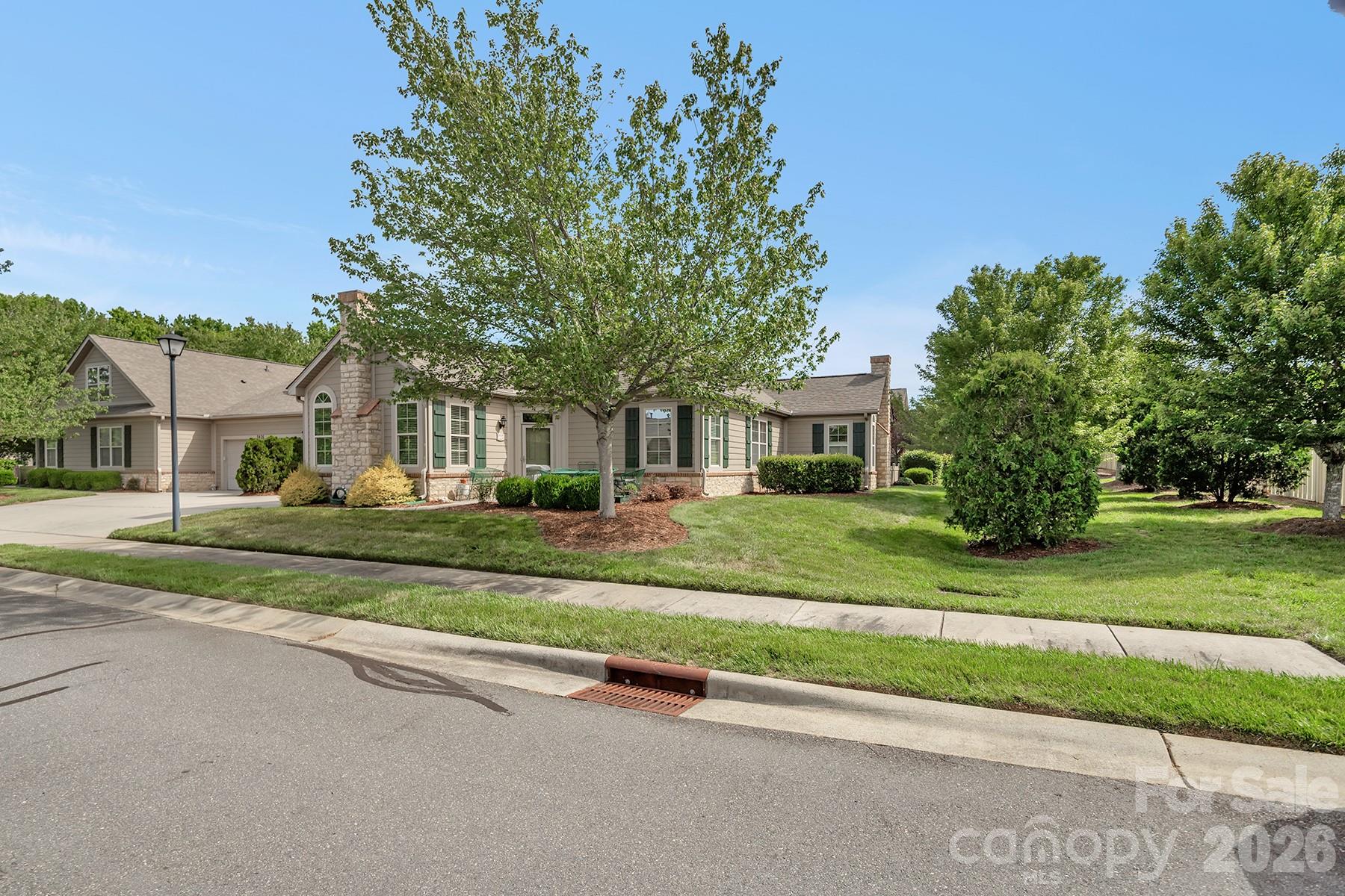 4607 Nashua Drive, Matthews, NC. property listing photo