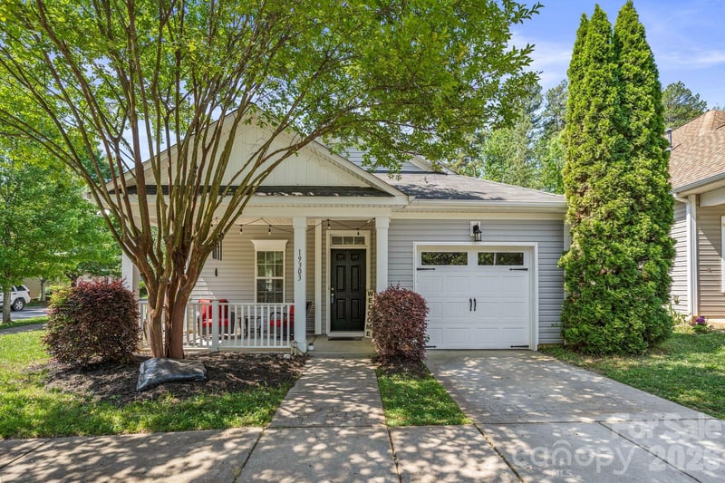 19303 Pocono Lane, Cornelius, NC - 3 beds, 2 baths, 1,456 sqft - $399,999