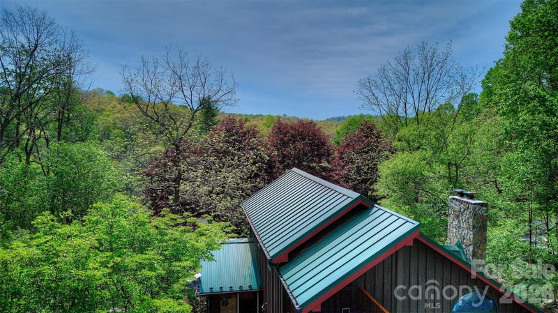 262 Azalea Hills Lane, Spruce Pine, NC - 3 beds, 3 baths, 1,455 sqft - $650,000