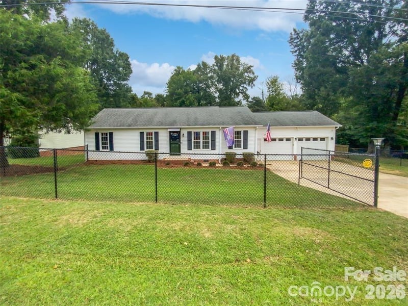 2520 Old Wilkesboro, Salisbury, NC - 3 beds, 2 baths, 1,452 sqft - $275,000
