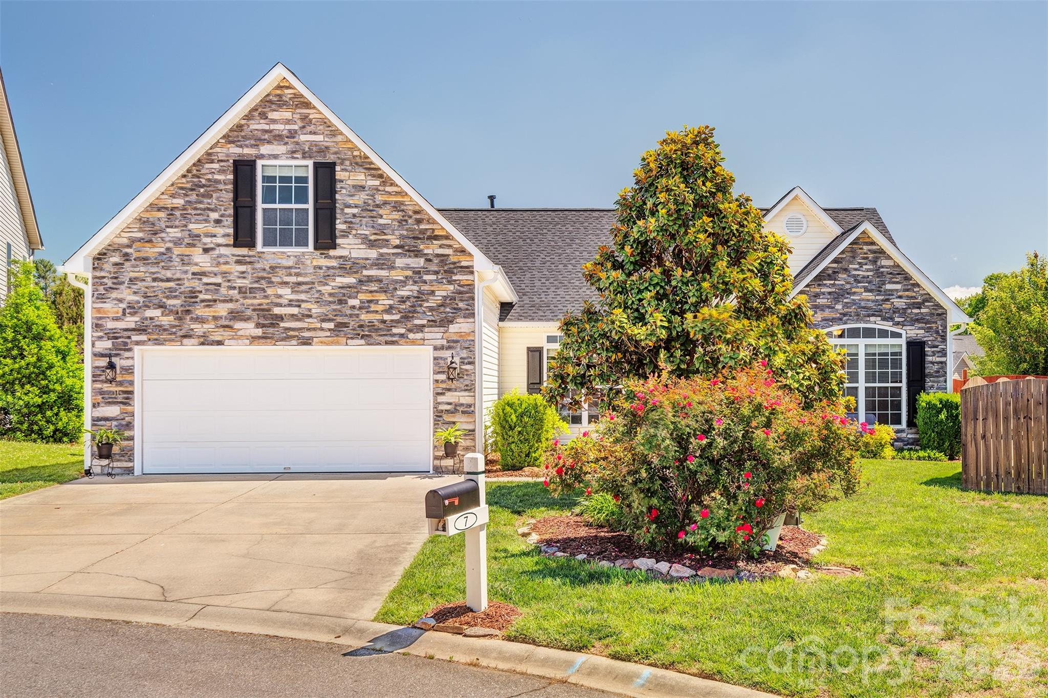7 Breyerton Court, Asheville, NC. property listing photo