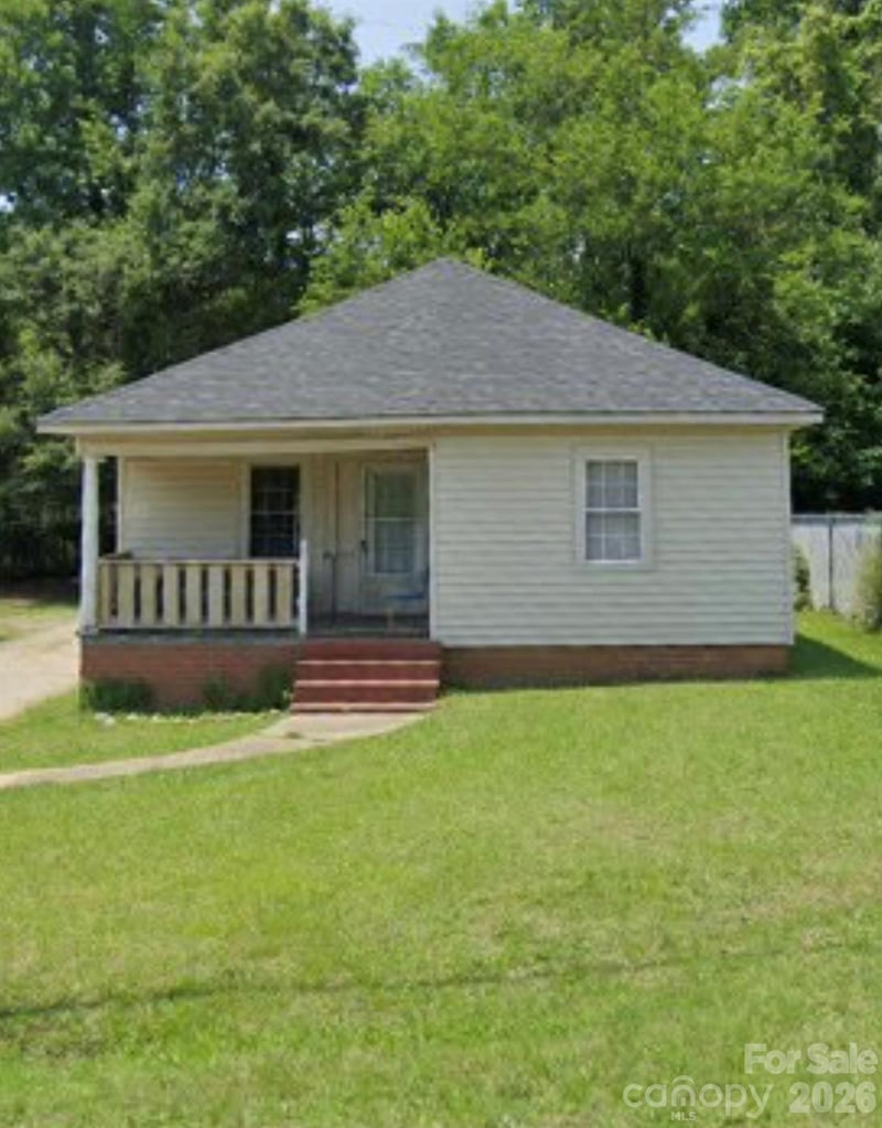 411 Klumac Road, Salisbury, NC - 2 beds, 1 bath, 897 sqft - $139,900