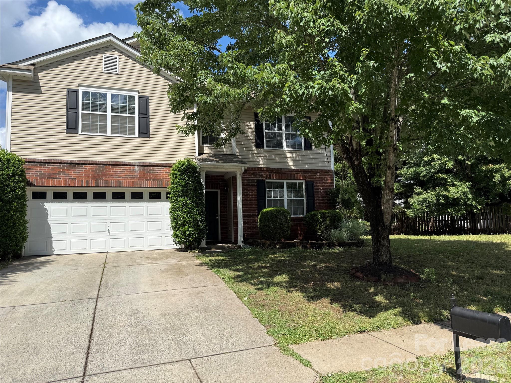2223 Savannah Hills Drive, Matthews, NC. property listing photo