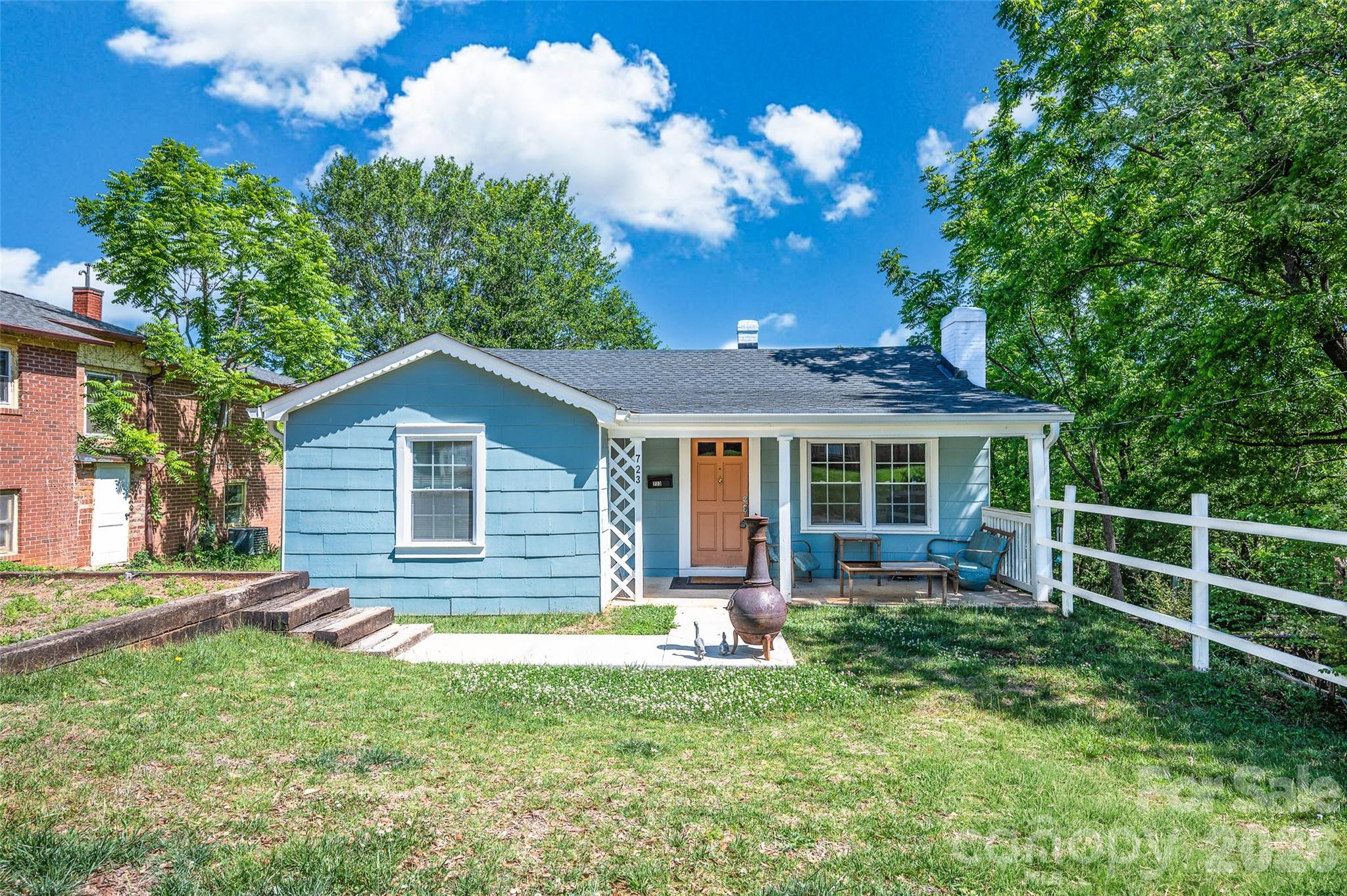 723 F Avenue SE, Hickory, NC. property listing photo