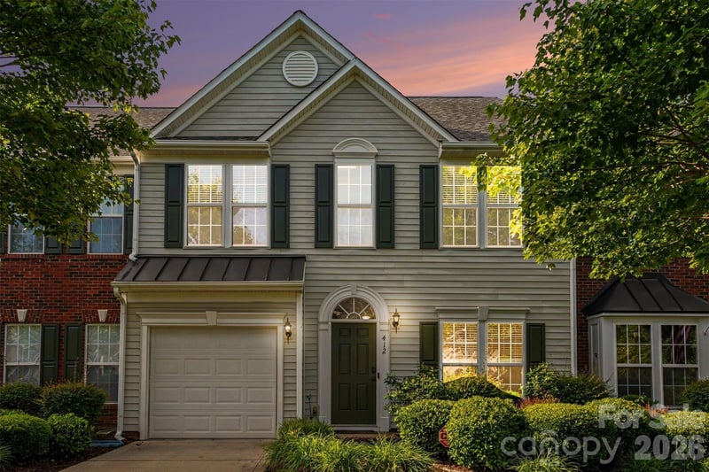 412 Nicklaus Lane, Fort Mill, SC - 3 beds, 2.5 baths, 2,007 sqft - $310,000