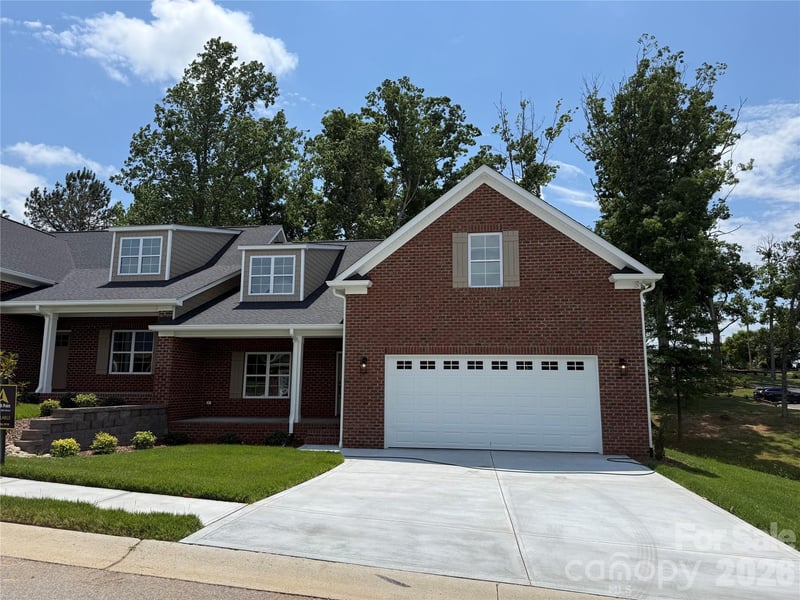 107 Abbington Lane, Shelby, NC - 3 beds, 2 baths, 1,832 sqft - $405,000