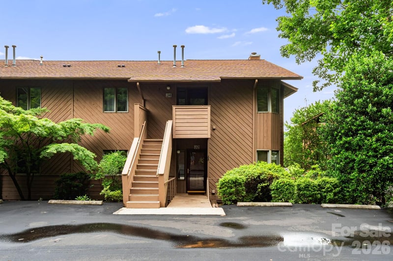 305 Piney Mountain Drive J2, Asheville, NC - 2 beds, 2 baths, 1,159 sqft - $244,000