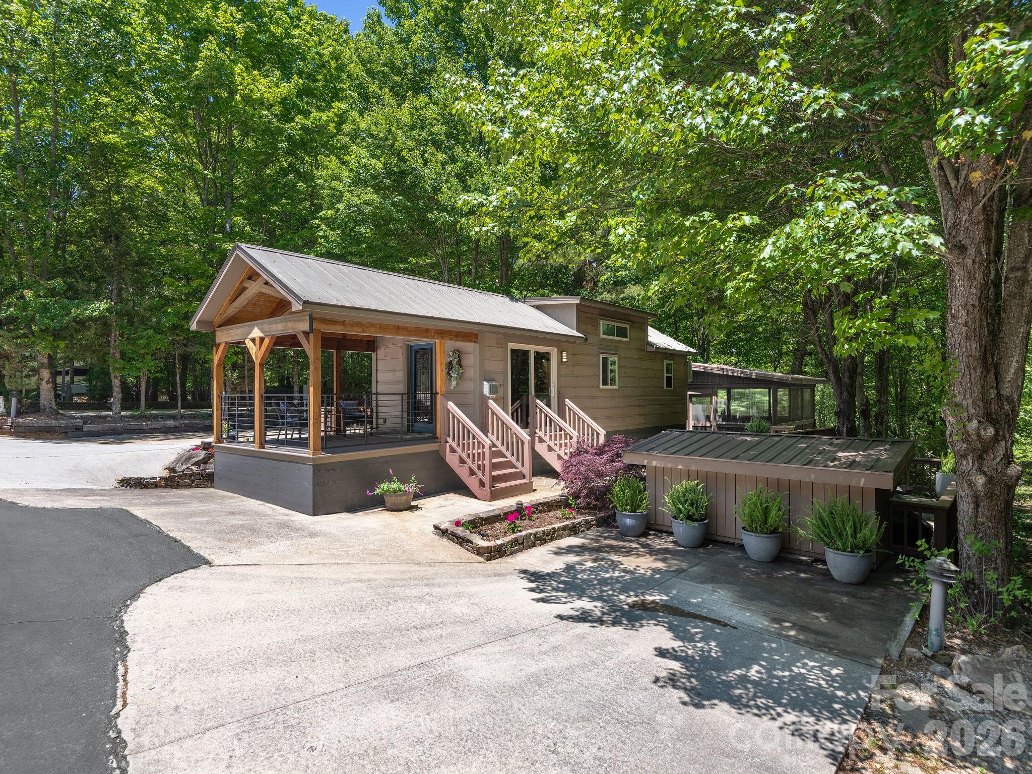 61 Boulder Drive L14-R, Lake Toxaway, NC. property listing photo