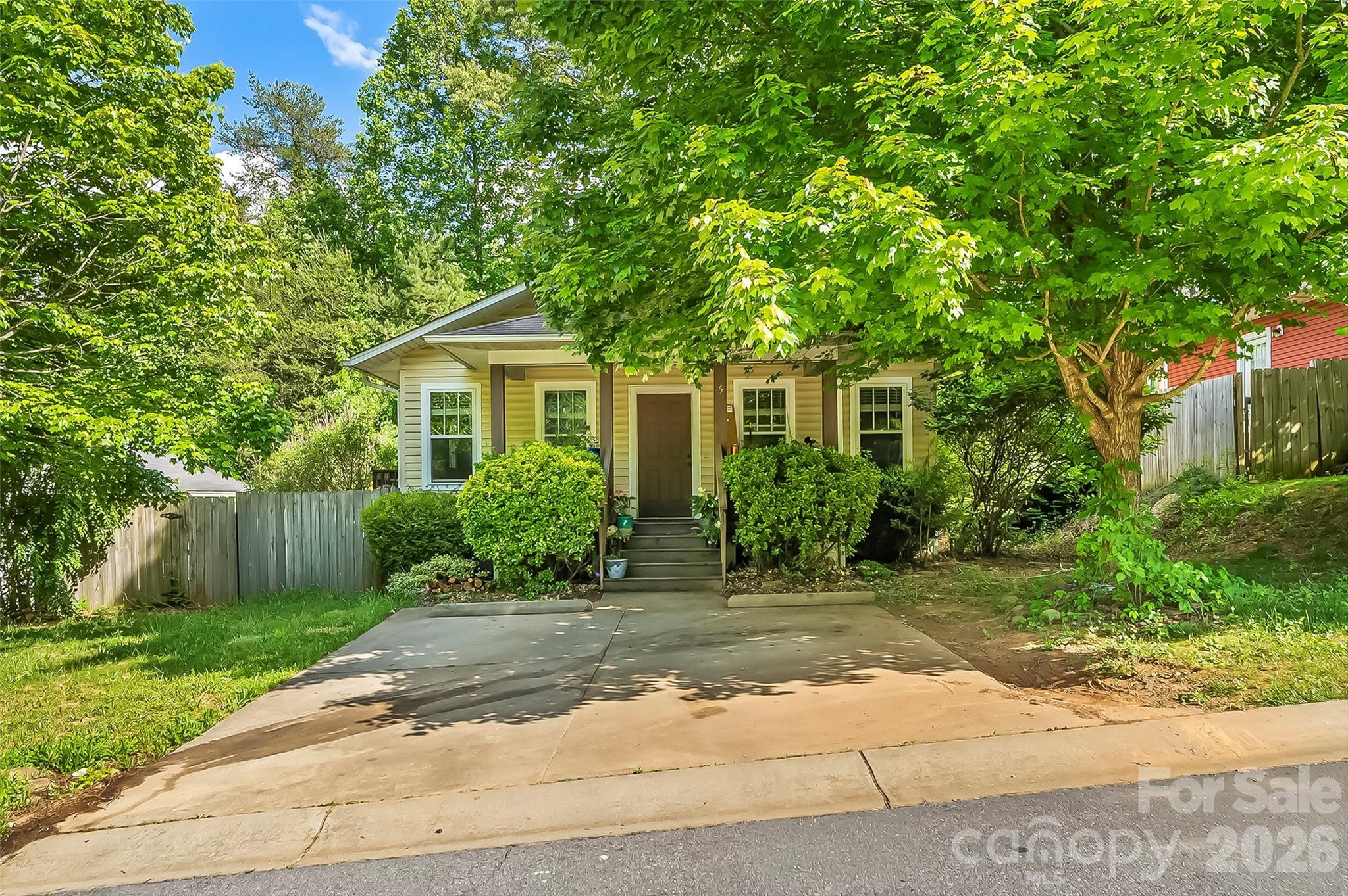 5 Springmill Drive, Asheville, NC. property listing photo