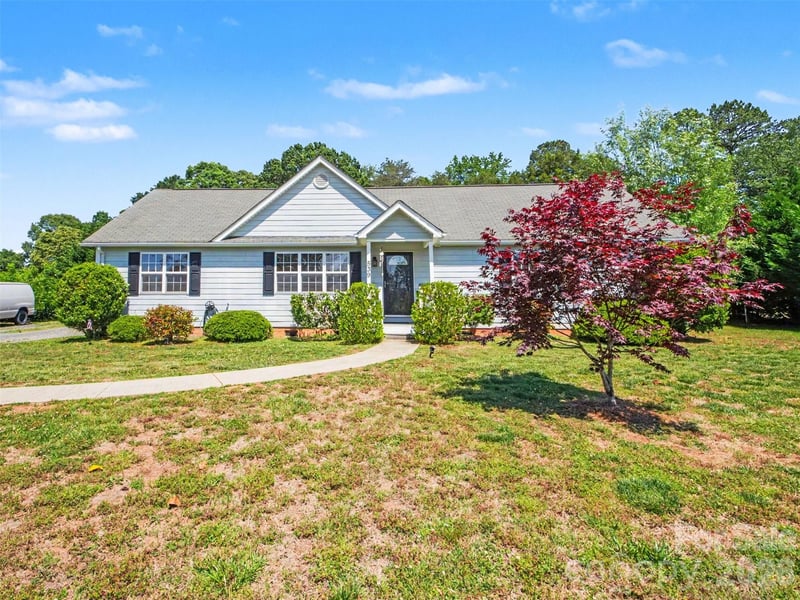 539 Brawley, Cleveland, NC - 3 beds, 2 baths, 1,596 sqft - $295,000