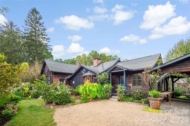 528 Padgettown Road, Black Mountain, NC - 3 beds, 2 baths, 1,887 sqft - $1,475,000
