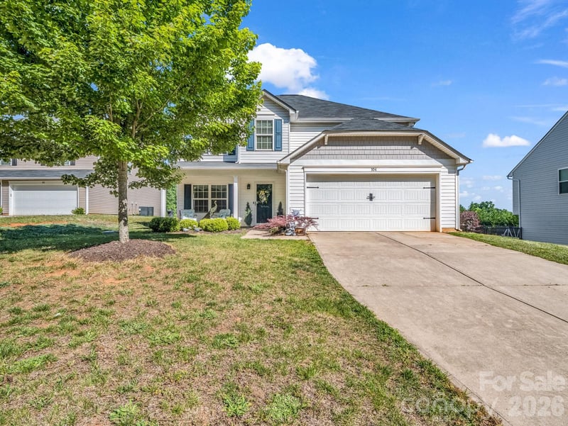 104 Bermuda Run, Shelby, NC - 3 beds, 3 baths, 2,461 sqft - $340,000
