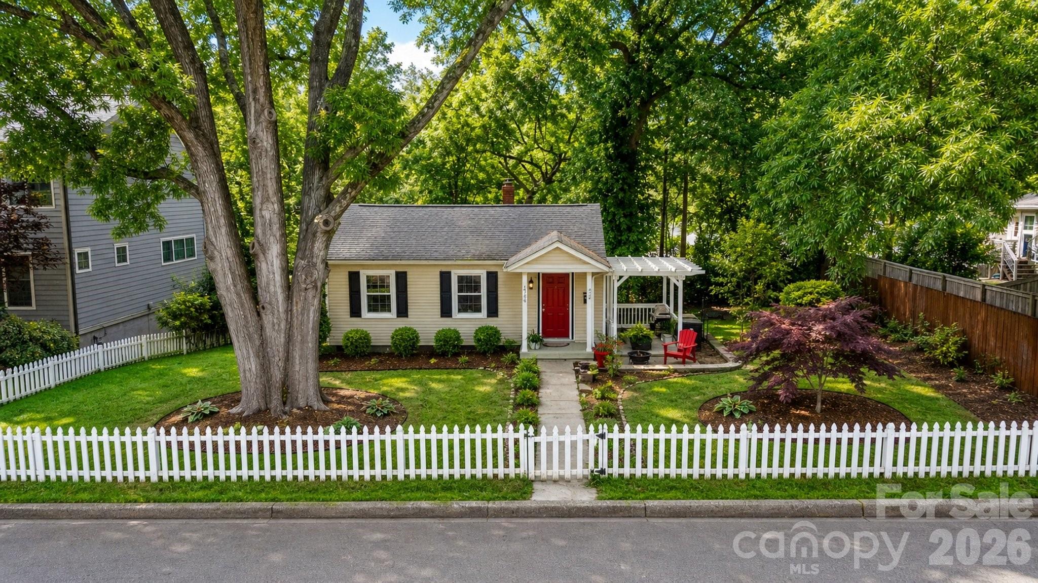 1712 Dunkirk, Charlotte, NC — property listing photo 1