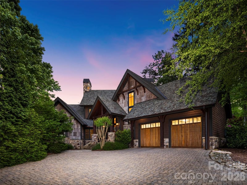 86 Powder Creek Trail, Arden, NC - 4 beds, 4.5 baths, 4,215 sqft - $2,995,000