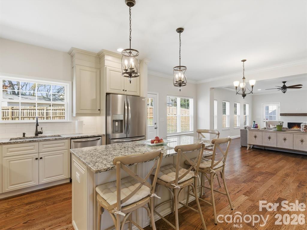 3211 Oakdale, Charlotte, NC — property listing photo 1