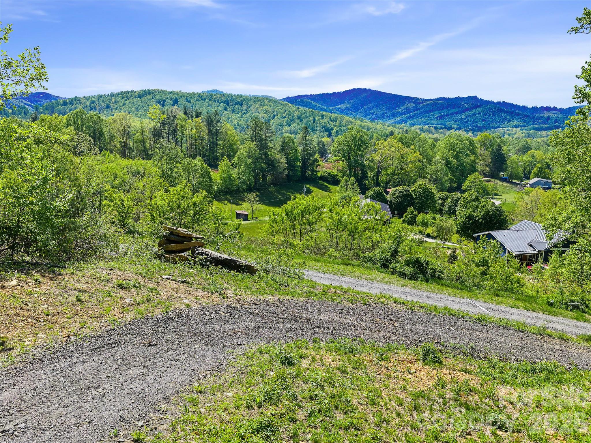 85 Shangrila Trail Apt 2, Spruce Pine, NC. property listing photo
