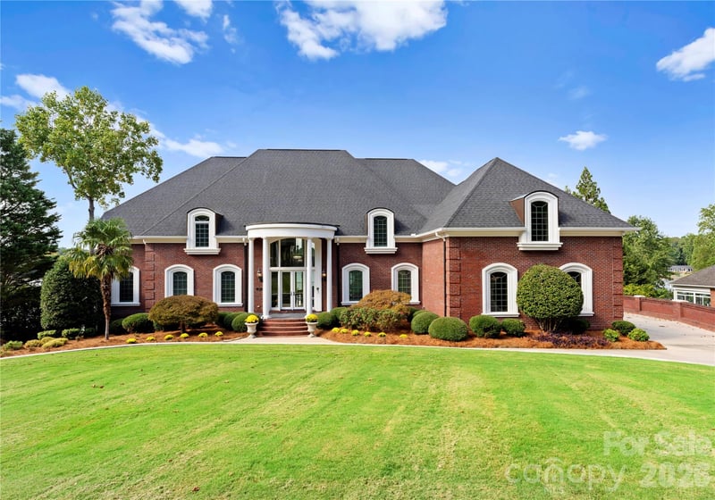 249 Blue Heron Drive, Rock Hill, SC - 5 beds, 6 baths, 8,003 sqft - $2,989,000