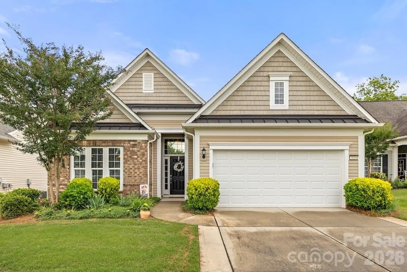 7020 Kitty Hawk Lane, Fort Mill, SC - 2 beds, 2 baths, 1,935 sqft - $525,000
