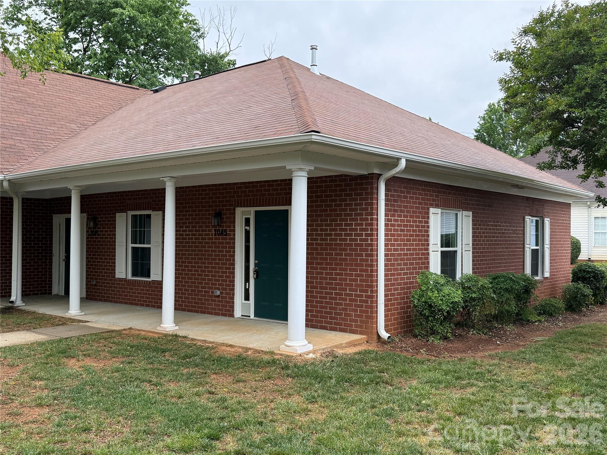 7045 Somerset Springs, Charlotte, NC — property listing photo 1