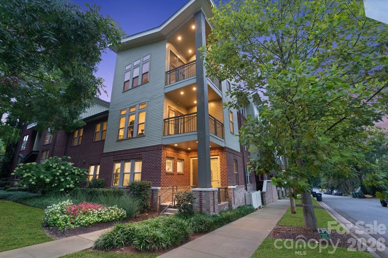 1500 Kenilworth, Charlotte, NC - 4 beds, 4 baths, 2,526 sqft - $999,999