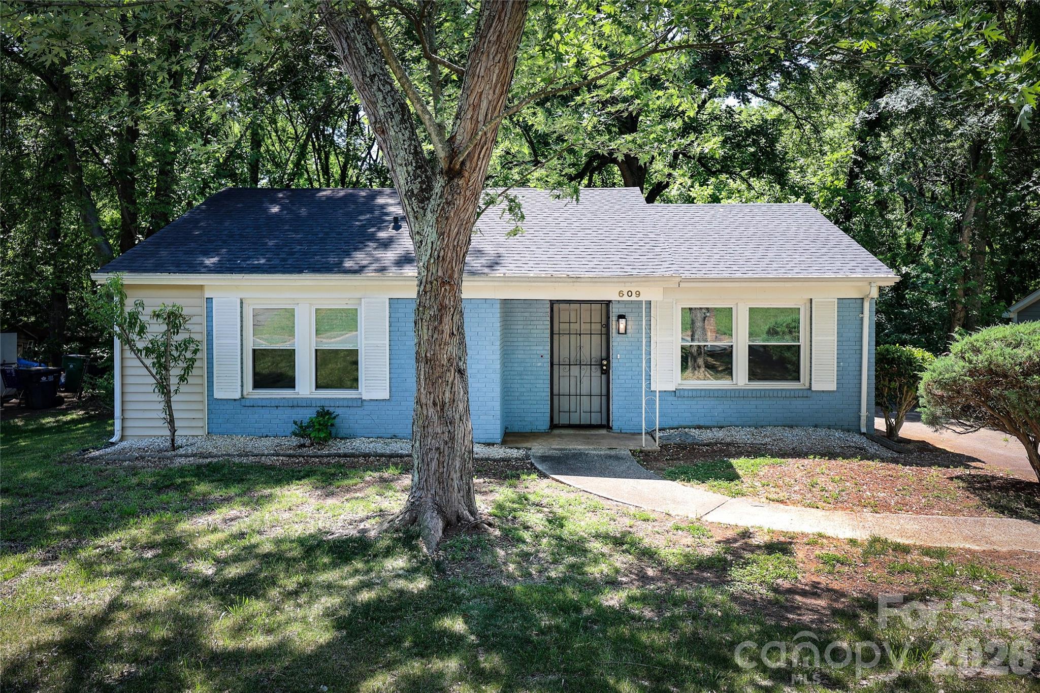 609 Fawnbrook Lane, Charlotte, NC. property listing photo